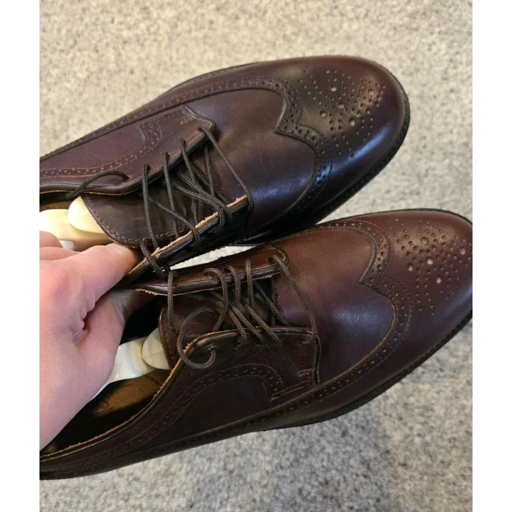 G.H. Bass & Co. Men's 11.5M Brown Leather Wingtip Brogue Oxford Shoes USA Made